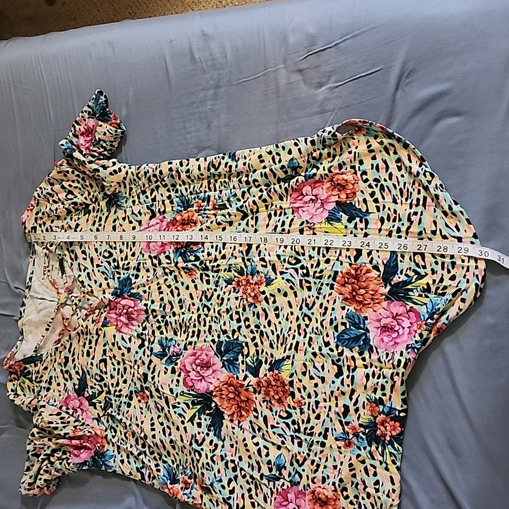 Women's top - Picture 5 of 6